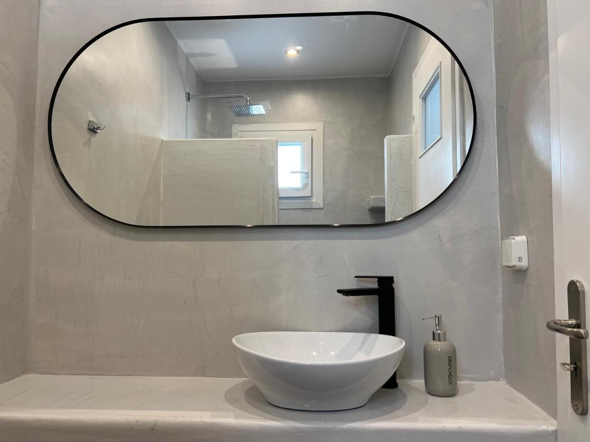 3 Bedroom House Included Free Car Rental Perissa  Buitenkant foto