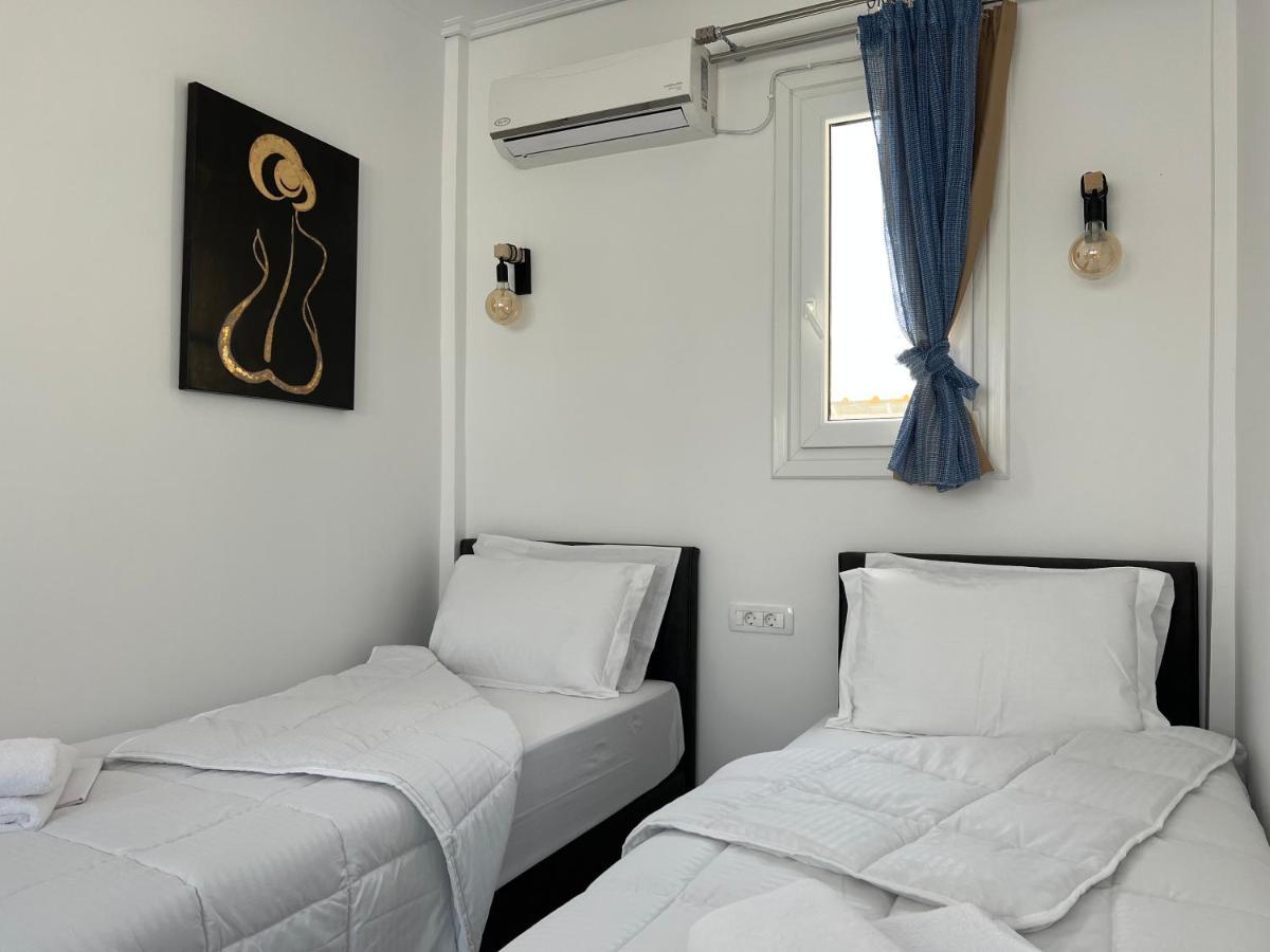 3 Bedroom House Included Free Car Rental Perissa  Buitenkant foto