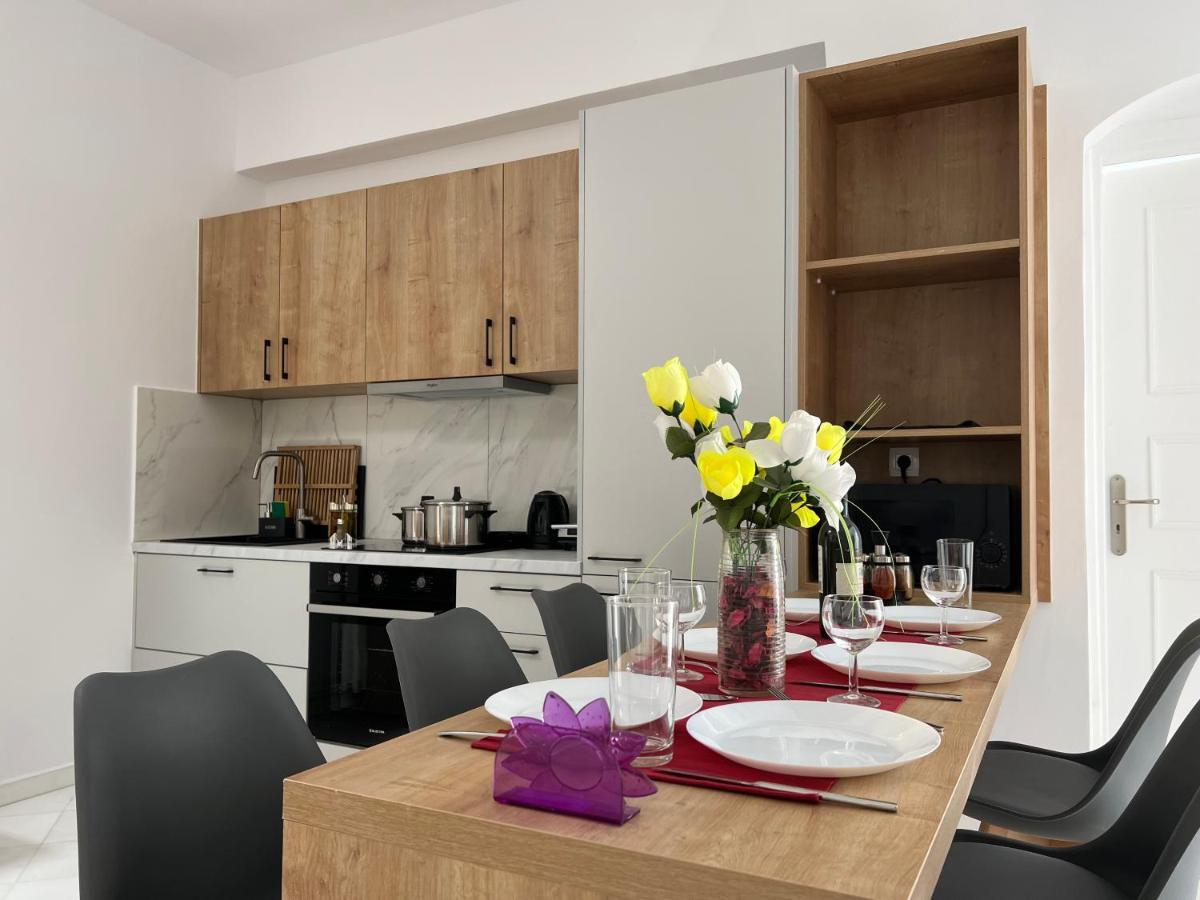 3 Bedroom House Included Free Car Rental Perissa  Buitenkant foto