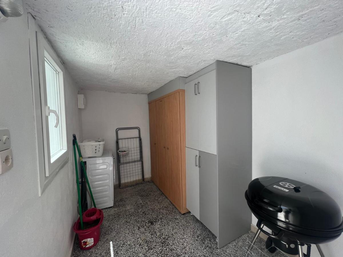 3 Bedroom House Included Free Car Rental Perissa  Buitenkant foto